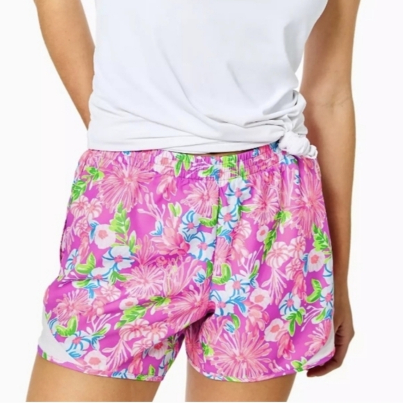 Lilly Pulitzer Ocean Trail Short XL - Picture 8 of 10